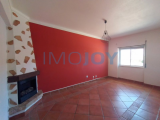 2 bedroom apartment with patio for sale in Ericeira.