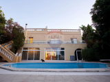 Villa Detached For Sale in Santa Maria Estate