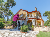 villa For Sale in Antibes Provence-Alpes-Cote d'Azur FRANCE