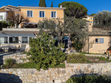 villa For Sale in Grasse Provence-Alpes-Cote d'Azur FRANCE