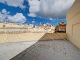 Unconverted Townhouse in Vittoriosa