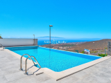 villa For Sale in Torviscas Alto, Santa Cruz Tenerife, Spain