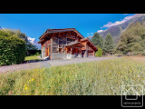Spacious 5 bedroom chalet with large garden, spa, double garage and impressive views