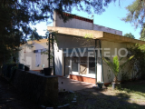 A gated property with a house, swimming pool and anexes, for sale in Abrantes, Central Portugal