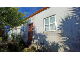 Semi-detached house to renovate, only 600 meters from Tomar, Central Portugal