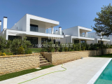 villa For Sale in Cascais, Lisboa, Portugal