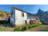 Farm with house and several annexes in quiet location 3 km from Ferreira do Zêzere.
