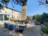 Superb Character House With 210 M2 Of Living Space And Garden Of 600 M2 With Pool.