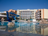 Furnished 1-Bedroom apartment with 2 bathrooms in Trakia Plaza, Sunny Beach