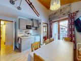 A modern and spacious three bedroom apartment close to the ski lifts.