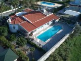 4 BEDROOM BUNGALOW WITH POOL & LOVELY GARDENS IN KARSIYAKA, KYRENIA