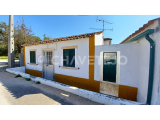 Single storey house T3 with backyard 1km from the City of Tomar.