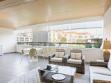 Renovated 2-bedroom Apartment - Central Cascais