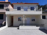 Villa For Sale in Câmara de Lobos, Ilha da Madeira, Portugal