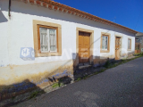 Two semi-detached properties to restore in a village close to Tomar, central Portugal