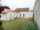 Bungalow For Sale in Ruffec, Charente, France
