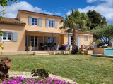 Beautiful Traditional Bastide With 154 M2 Living Space With Pool On A 1544 M2 Plot Just 450 M From T