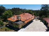 Tradicional Portuguese farm estate, 2 wells, barn and 21267sqm of land with established fruit trees.