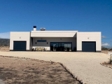 Villa For Sale in Pinoso, Alicante, Spain