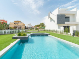 Bungalow For Sale in Torrevieja, Alicante, Spain