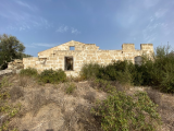 Magnificent property to rebuild in the country.