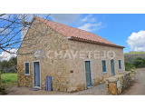 Charming Fully Renovated 2-Bedroom Stone Cottage Near Ferreira do Zêzere