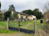 Bungalow For Sale in Ruffec, Charente, France