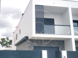 3 bedroom semi-detached house in Qta. dos Morgados, Fernão Ferro