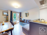 A four bedroom 2 bathroom triplex.
In Samoens
