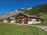 A modern and desirable two bedroom apartment, with south facing balcony and excellent views.