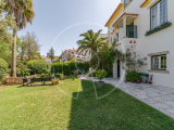Charming 5+1 bedroom villa in Monte Estoril