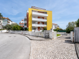 3-Bedroom Apartment in Bairro da Assunção