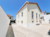 Villa For Sale in Oeiras, Lisboa, Portugal