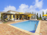 villa For Sale in Portimão Faro Portugal