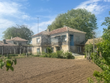 Spacious Two-Story House with Garden, Outbuildings & Garage – 20 km from Shabla