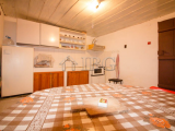 2 bedroom house with large garden  near Ruse