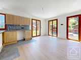 A brand-new 3 bedroom, 2 bathroom duplex apartment with views, parking and cave.