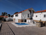 Charming 4-Bedroom Country Home with Annex, Workshop, and Gated Entrance Near Tomar