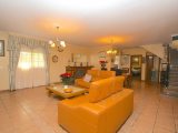 8 Bedrooms - House - Malaga - For Sale - R4933354