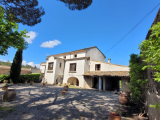 Beautiful And Spacious Former Winegrowing Property With 243 M2 Of Living Space On 1064 M2 Of Land In