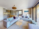 A spacious and modern three bedroom apartment alongside the pistes.