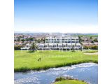 Beautiful ground floor apartment with community pool, large terrace, storage and parking space, loca