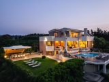6 Bedrooms - House - Crete - For Sale - 18373-OH95