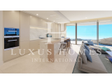 XXL Highend Penthouse in a exclusive building with gym, interior pool and sea view in Marbella
