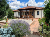 Lovely 3-Bedroom House with Garden Paradise Near Balchik