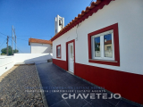 Recovered 2 bedroom villa with patio close to good access. Recovered 2 bedroom villa with patio close to good access.