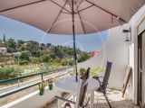 3+1 bedroom flat in the centre of Cascais with private garden