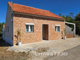 3 bedroom villa on a plot of 1505m2 located in a village near Tomar