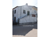 THREE BEDROOM VILLAGE HOUSE WITH A BALCONY AND A COURTYARD
