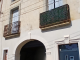 Charming Winegrower's House, Fully Renovated, With 182 M2 Of Living Space Offering 3 Bedrooms, Garag